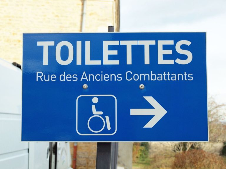 Une Toilette Définition Plombier Climatisation Isolation